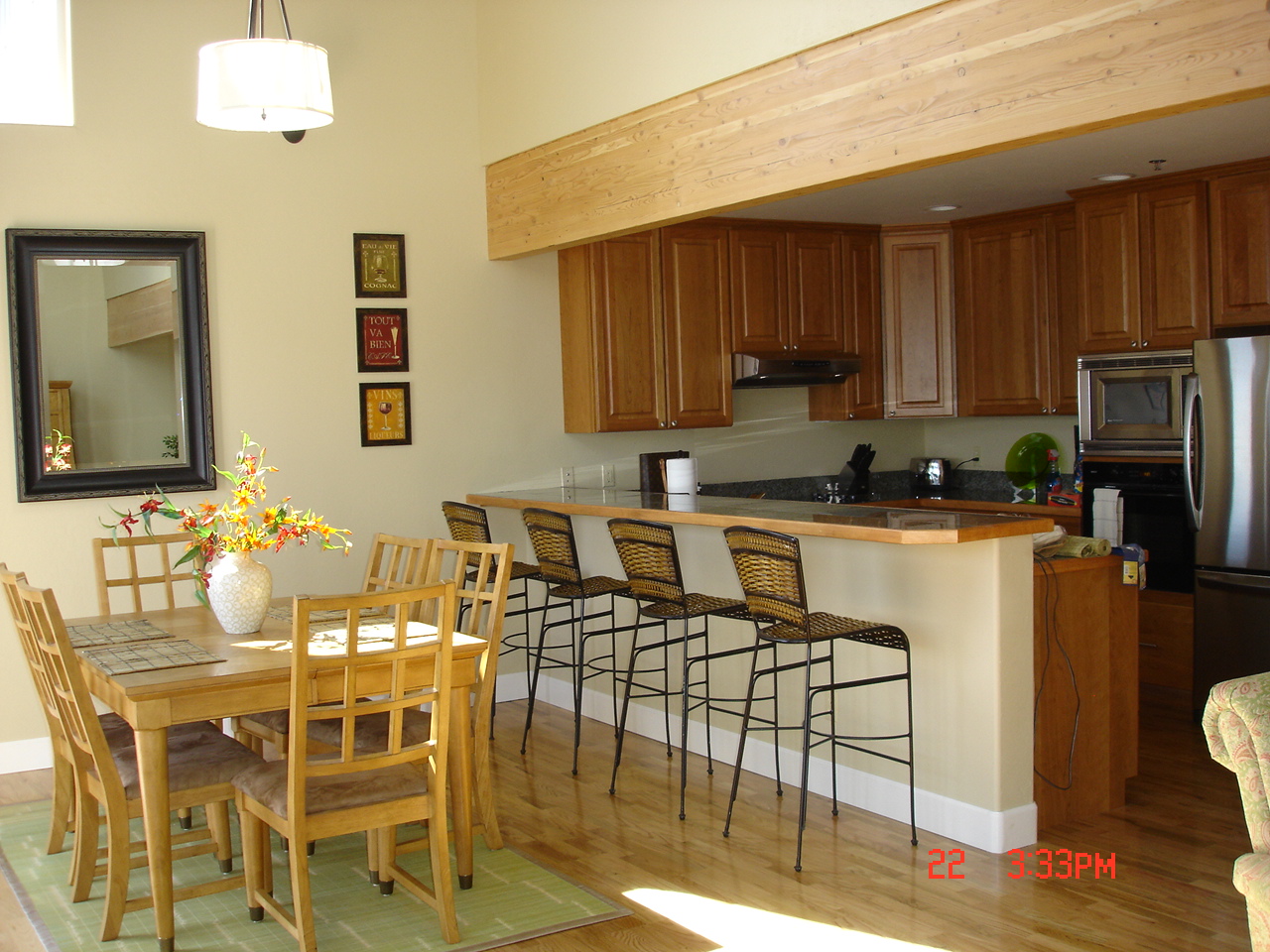 708 dining and kitchen